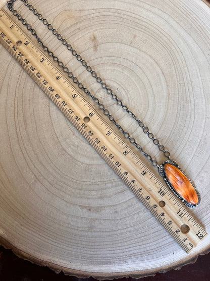 Large Navajo Handmade Spiny Oyster Necklace by Tia Long - 18 inch