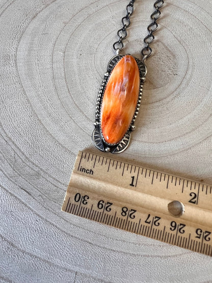 Large Navajo Handmade Spiny Oyster Necklace by Tia Long - 18 inch