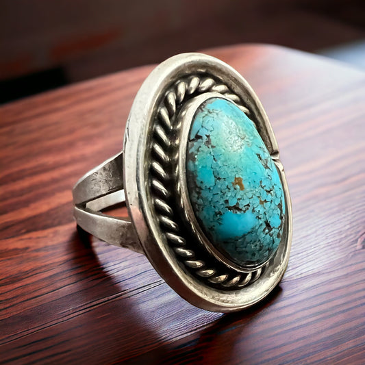 Vintage Sterling Silver Turquoise Ring with Shadowbox & Rope Back — Size 8 (Native-Style)
